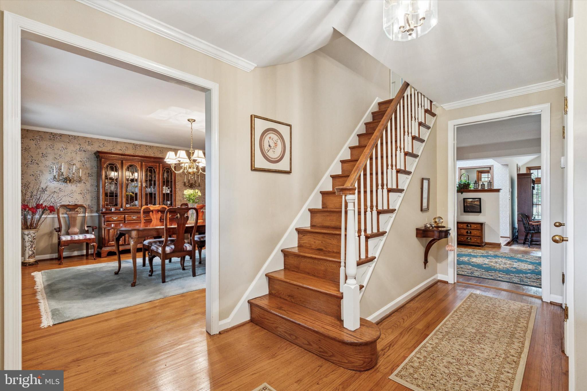 1790 Cathedral Road Huntingdon Valley, PA 19006 - Photo 4 of 45 Center Hall