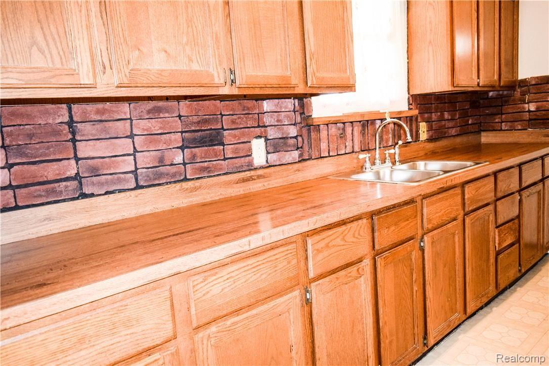 18824 Reed Street Melvindale, MI 48122 - Photo 23 of 48 DSC_0543.jpg