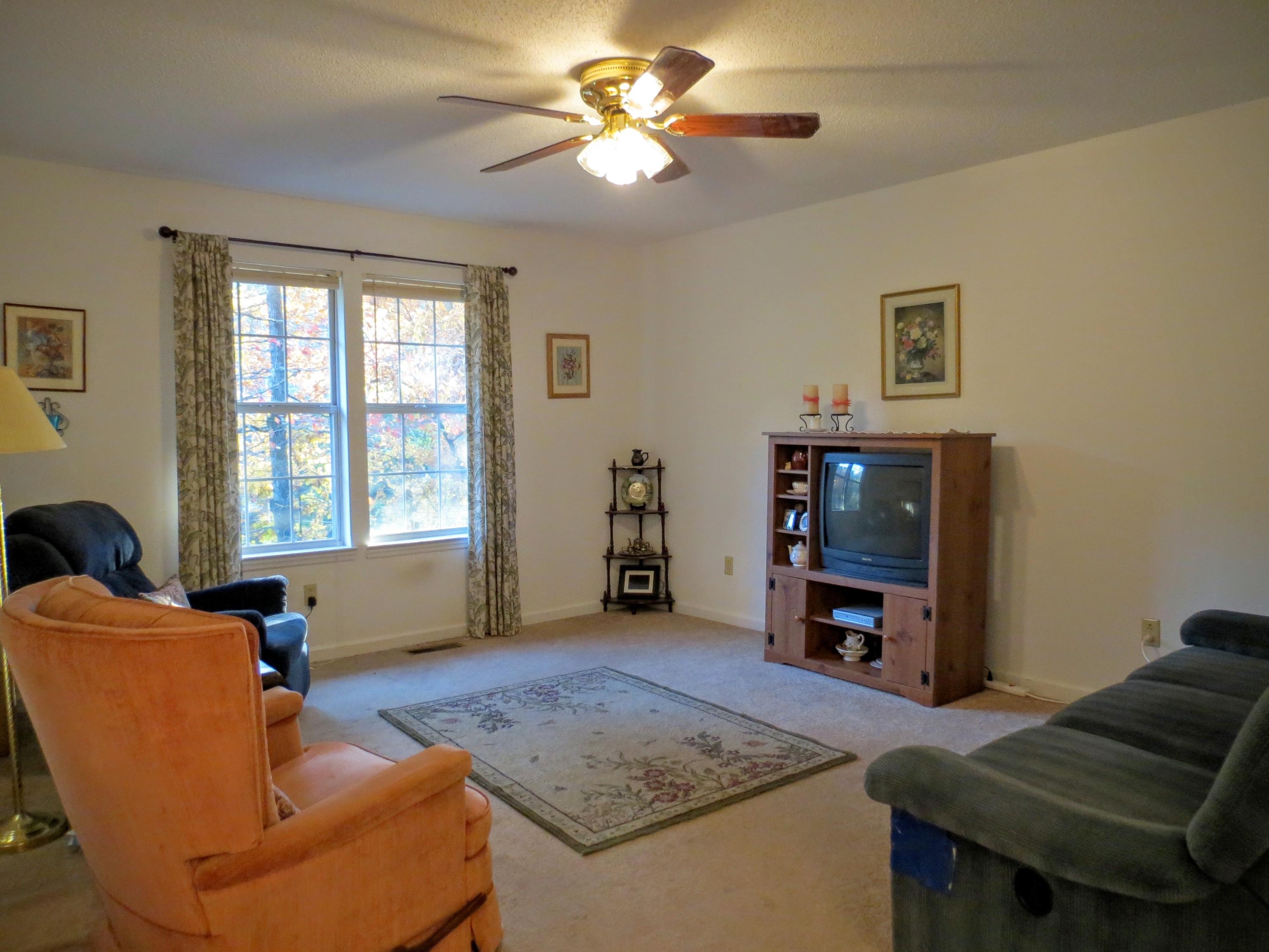 755 Green Pond Road Soddy Daisy, TN 37379 - Photo 7 of 33 Living Room