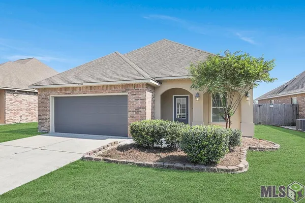 $2,000 | 16290 Timberstone Drive, Prairieville, LA 70769