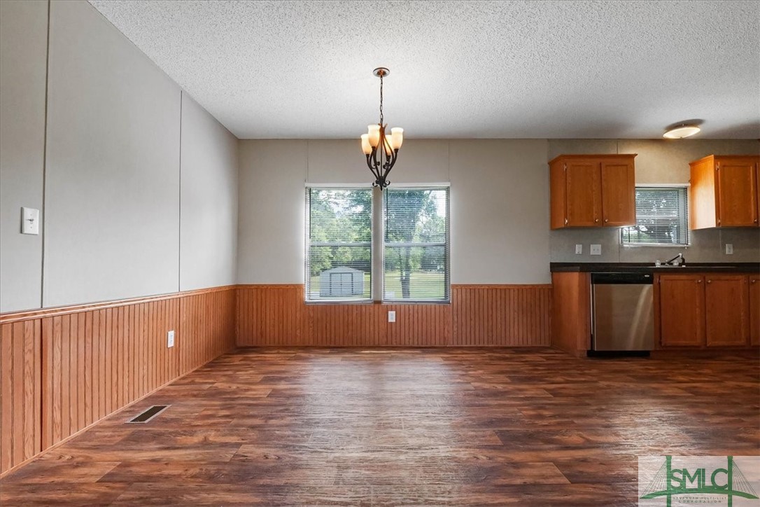 989 Moody Road Hinesville, GA 31313 - Photo 16 of 39 Gallery Image 16