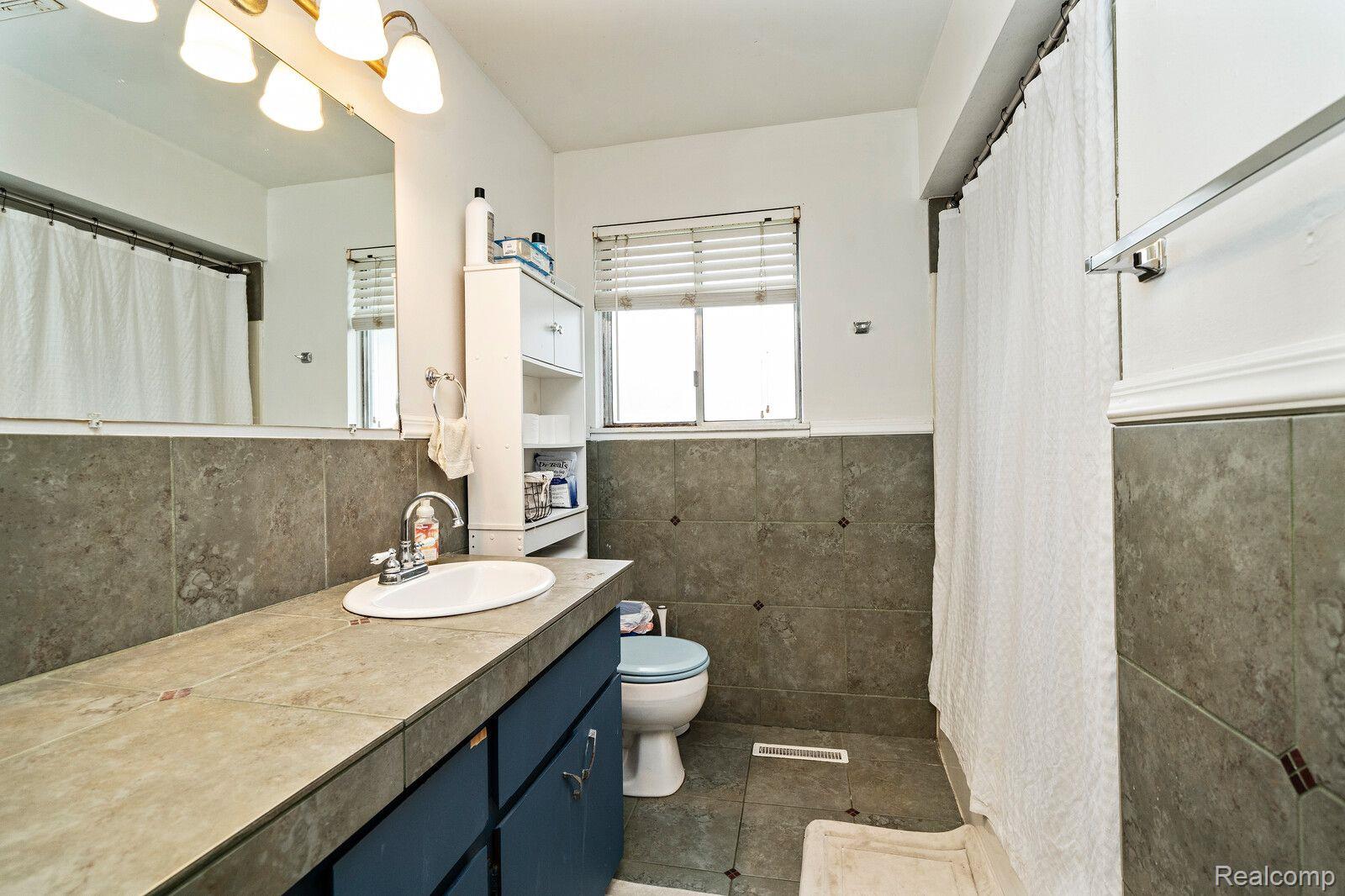 7249 Gale Road Grand Blanc, MI 48439 - Photo 21 of 34 Gallery Image 21