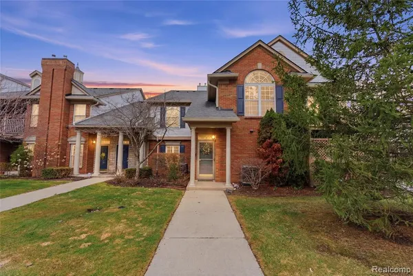 $274,900 | 3402 Tremonte Circle, Rochester, MI 48306