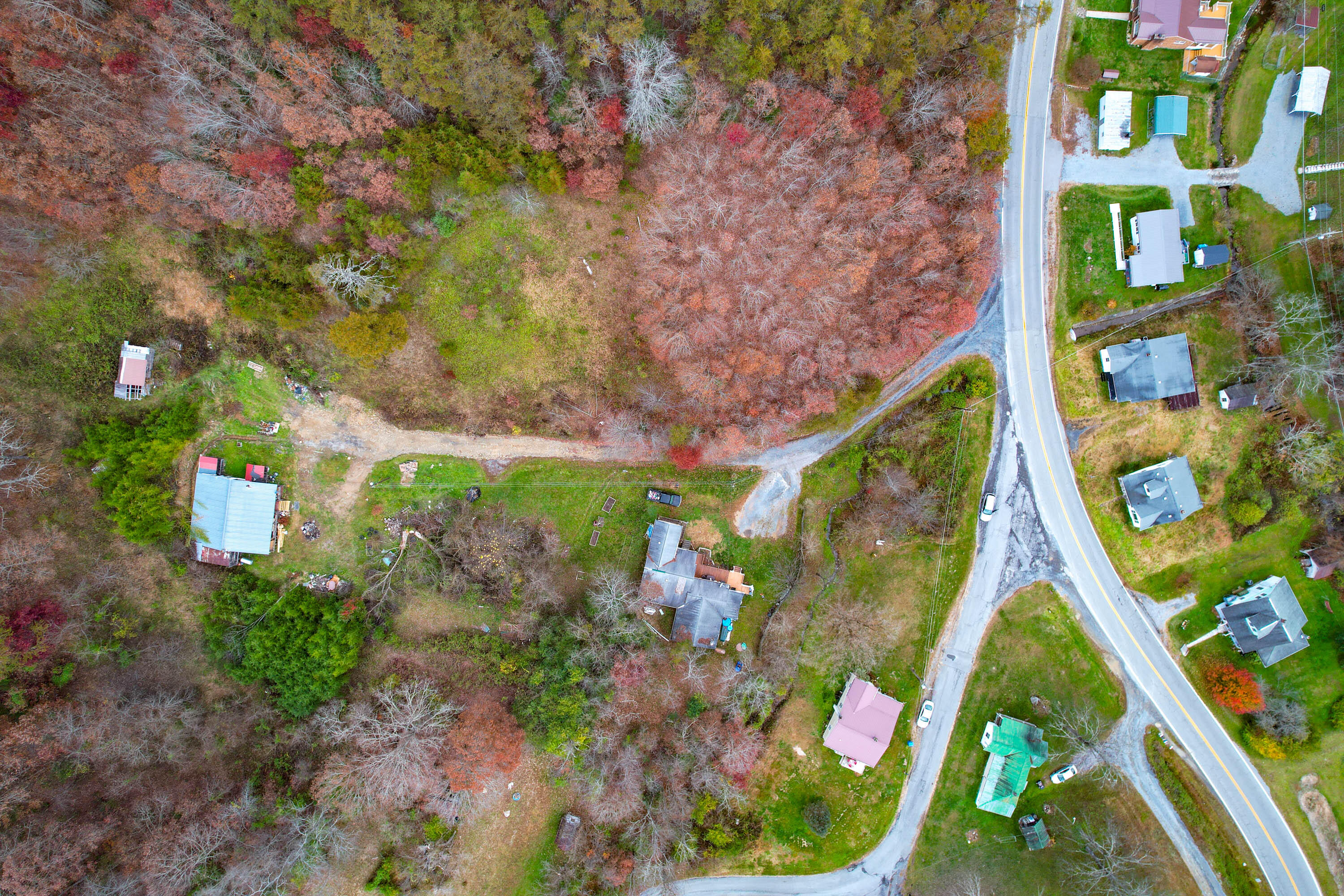 445 Poor Valley Road Saltville, VA 24370 - Photo 8 of 27 Saltville-17