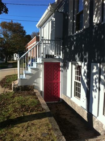 21 Middle Street Fairhaven, MA 02719 - Photo 4 of 10 Gallery Image 4