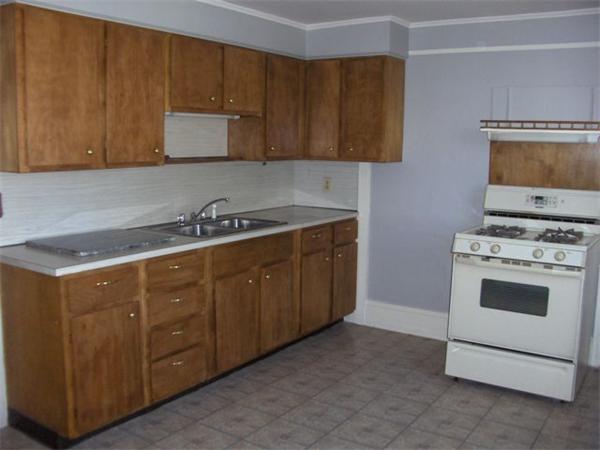 21 Middle Street Fairhaven, MA 02719 - Photo 8 of 10 Gallery Image 8