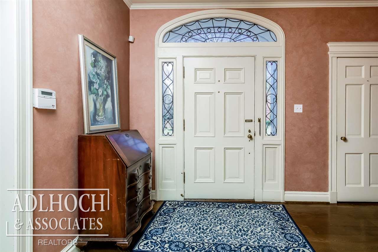 181 Merriweather Road Grosse Pointe Farms, MI 48236 - Photo 3 of 37