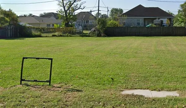 $40,000 | 400 Bear Drive, Arabi, LA 70032