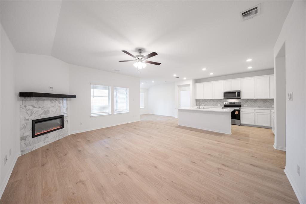 2525 Freeman Street Anna, TX 75409 - Photo 7 of 28 Great Room