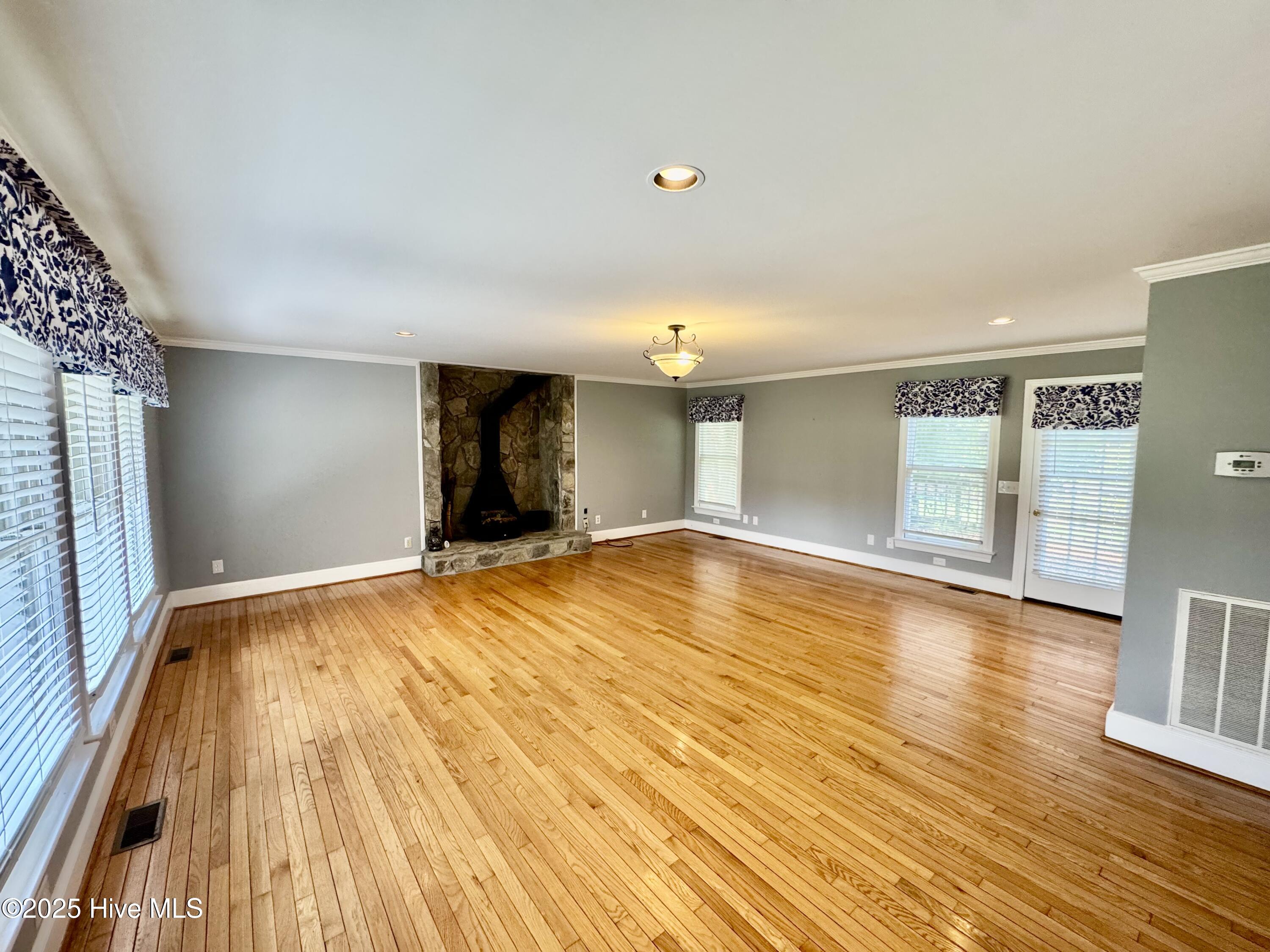 4040 Highway 903 Albertson, NC 28508 - Photo 17 of 41 Master Bedroom