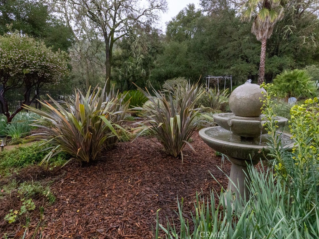 13700 Santa Lucia Road Atascadero, CA 93422 - Photo 27 of 47