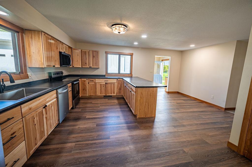 W8236 County Rd KK Ellsworth, WI 54011 - Photo 10 of 37