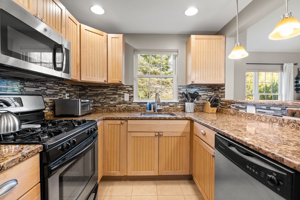 48 Turtle Brook Road, Unit 48 Canton, MA 02021 - Photo 3 of 19