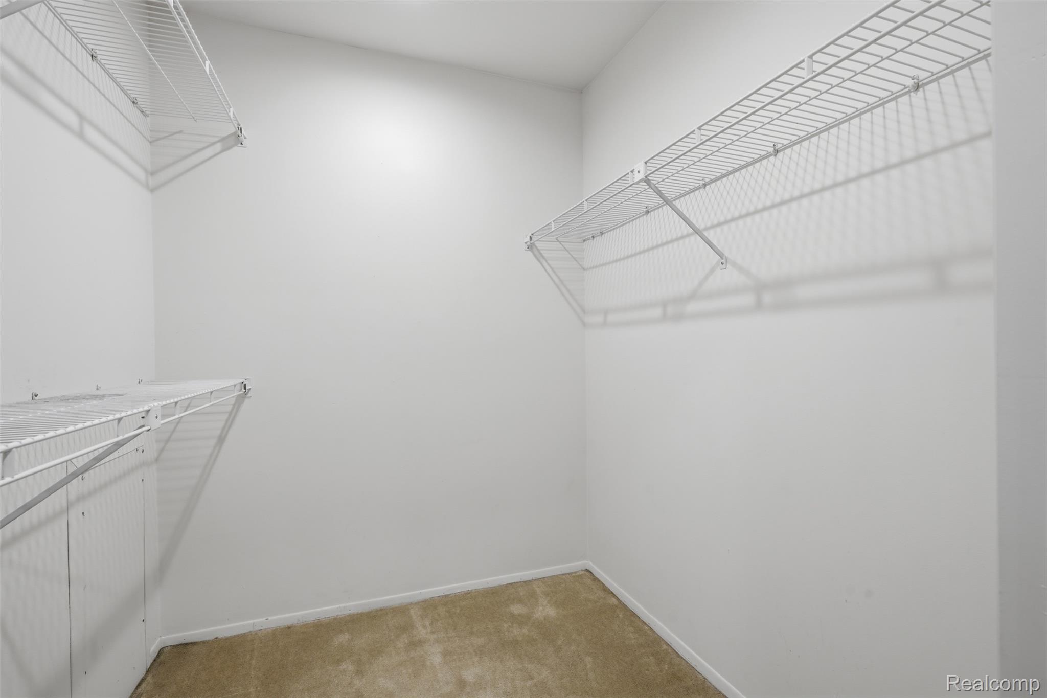 29726 Pine Ridge Circle Farmington, MI 48331 - Photo 14 of 40 Walk in closet