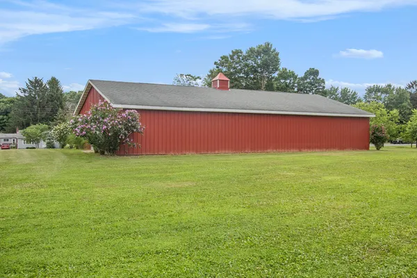 $219,900 | 62099 M-43, Bangor, MI 49013