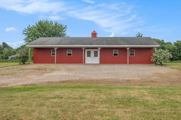 $219,900 | 62099 M-43, Bangor, MI 49013