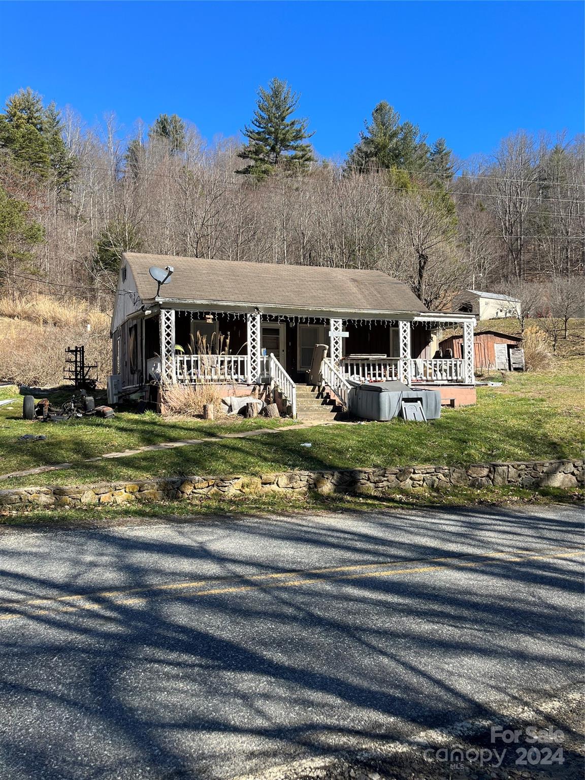 1010 Fisher Branch Road Marshall, NC 28753 - Photo 1 of 35 Gallery Image 1