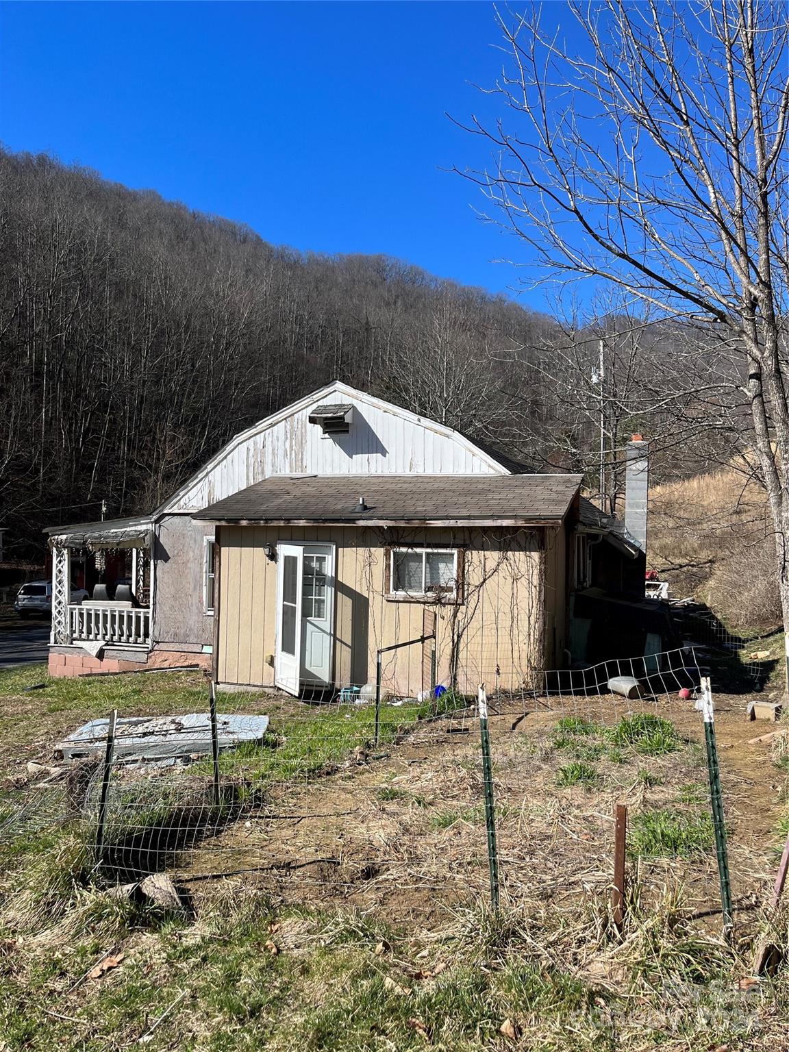 1010 Fisher Branch Road Marshall, NC 28753 - Photo 17 of 35 Gallery Image 17