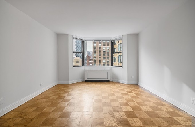 400 East 71st Street, Unit 18V Manhattan, NY 10021 - Photo 2 of 10 Photo 2