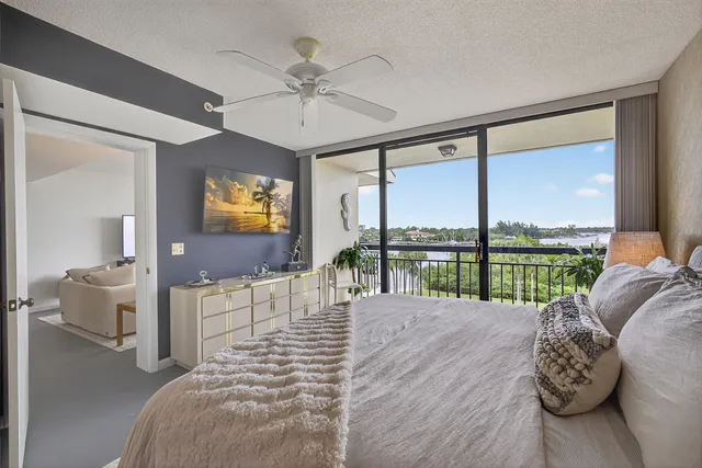 $520,000 | 1801 Marina Isle Way, Unit 502, Jupiter, FL 33477