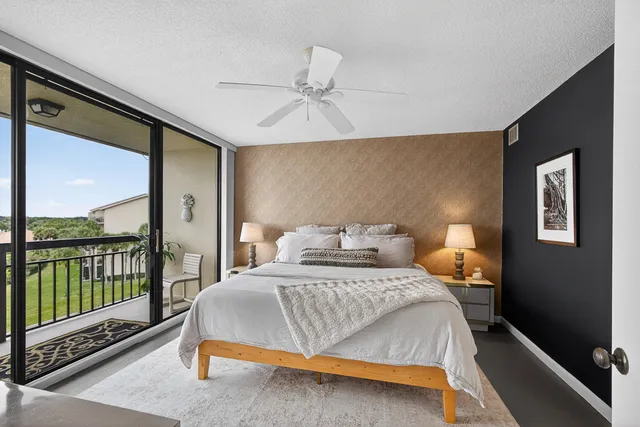 $520,000 | 1801 Marina Isle Way, Unit 502, Jupiter, FL 33477