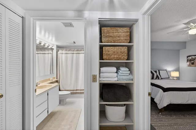 $520,000 | 1801 Marina Isle Way, Unit 502, Jupiter, FL 33477