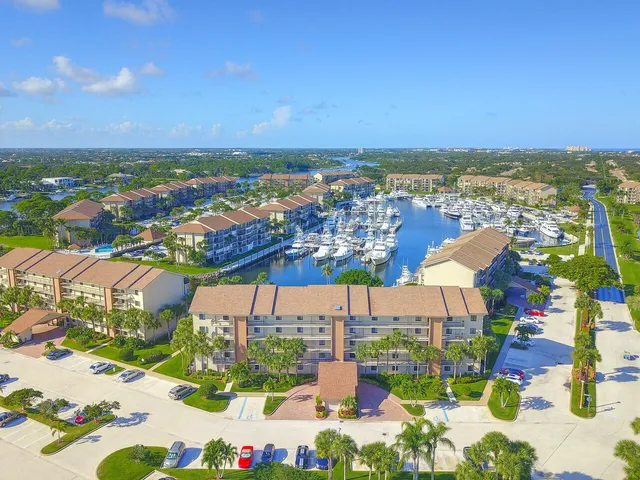 $520,000 | 1801 Marina Isle Way, Unit 502, Jupiter, FL 33477