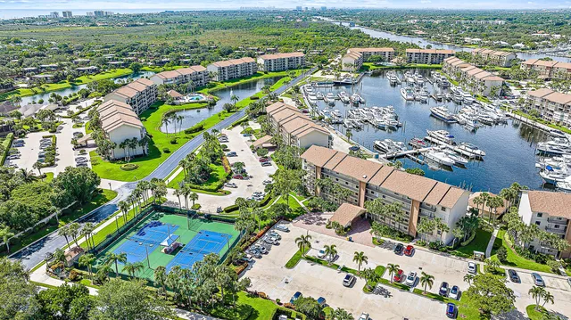 $520,000 | 1801 Marina Isle Way, Unit 502, Jupiter, FL 33477