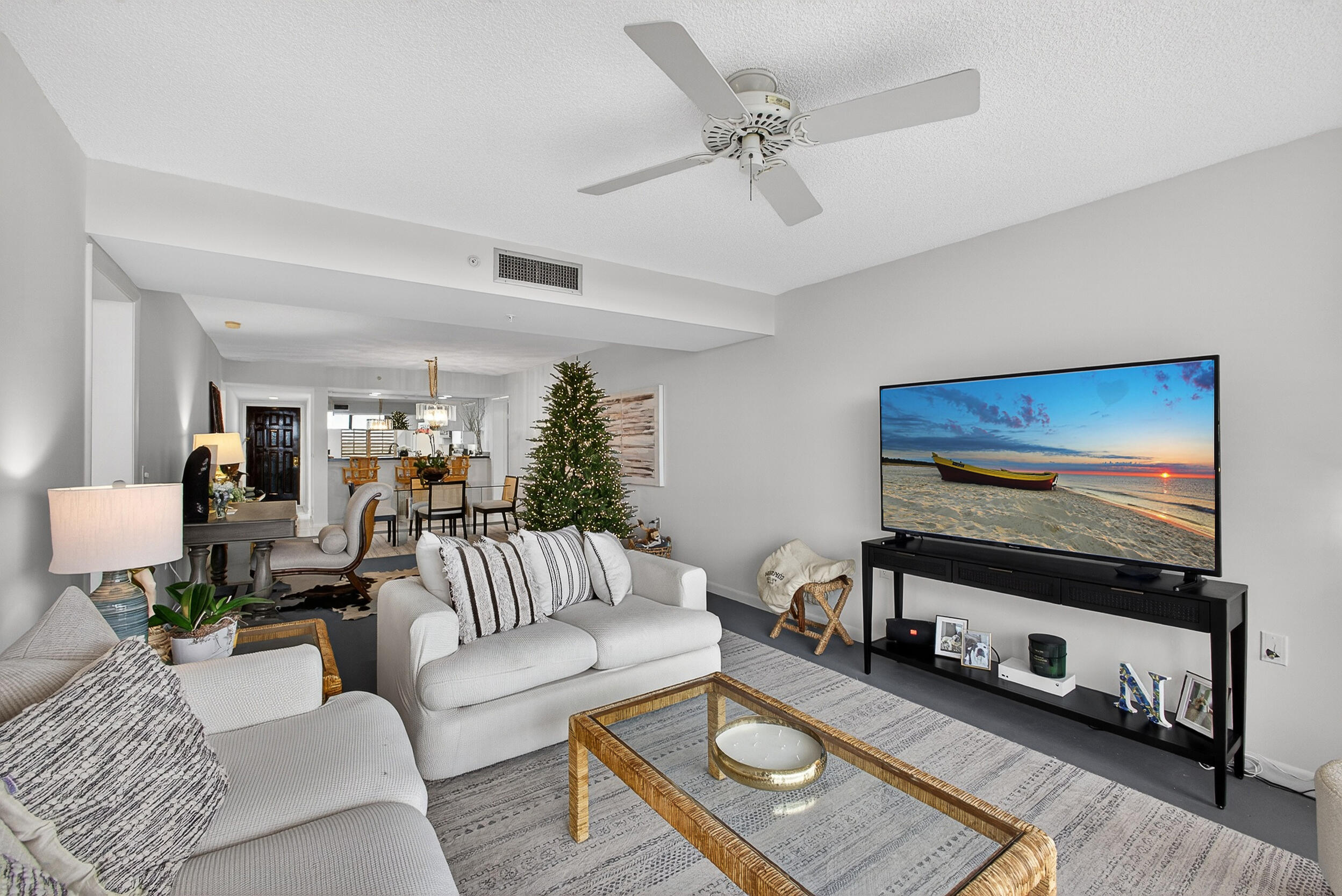 1801 Marina Isle Way, Unit 502 Jupiter, FL 33477 - Photo 10 of 37 Living Room