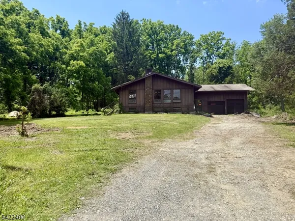 $179,000 | 17 Butternut Drive, Vernon, NJ 07462