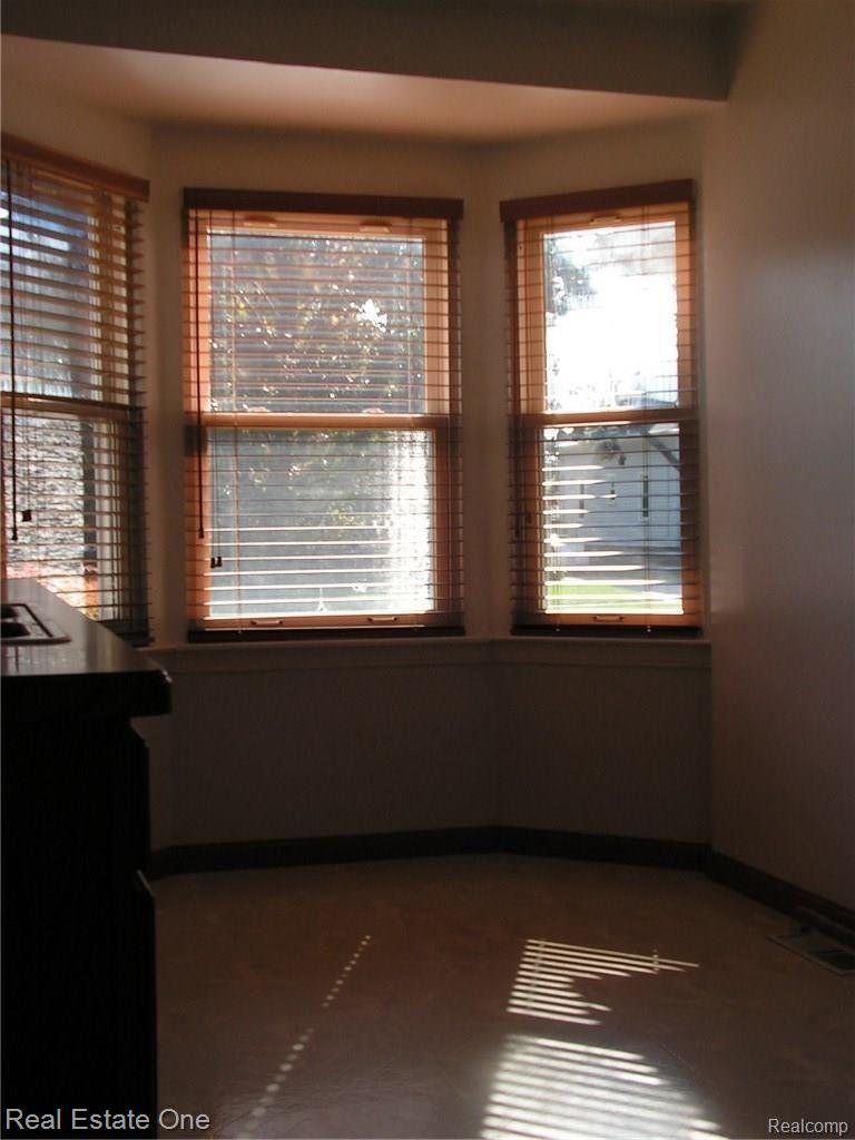 16939 Stephens Road Eastpointe, MI 48021 - Photo 7 of 15 PICT0030.JPG