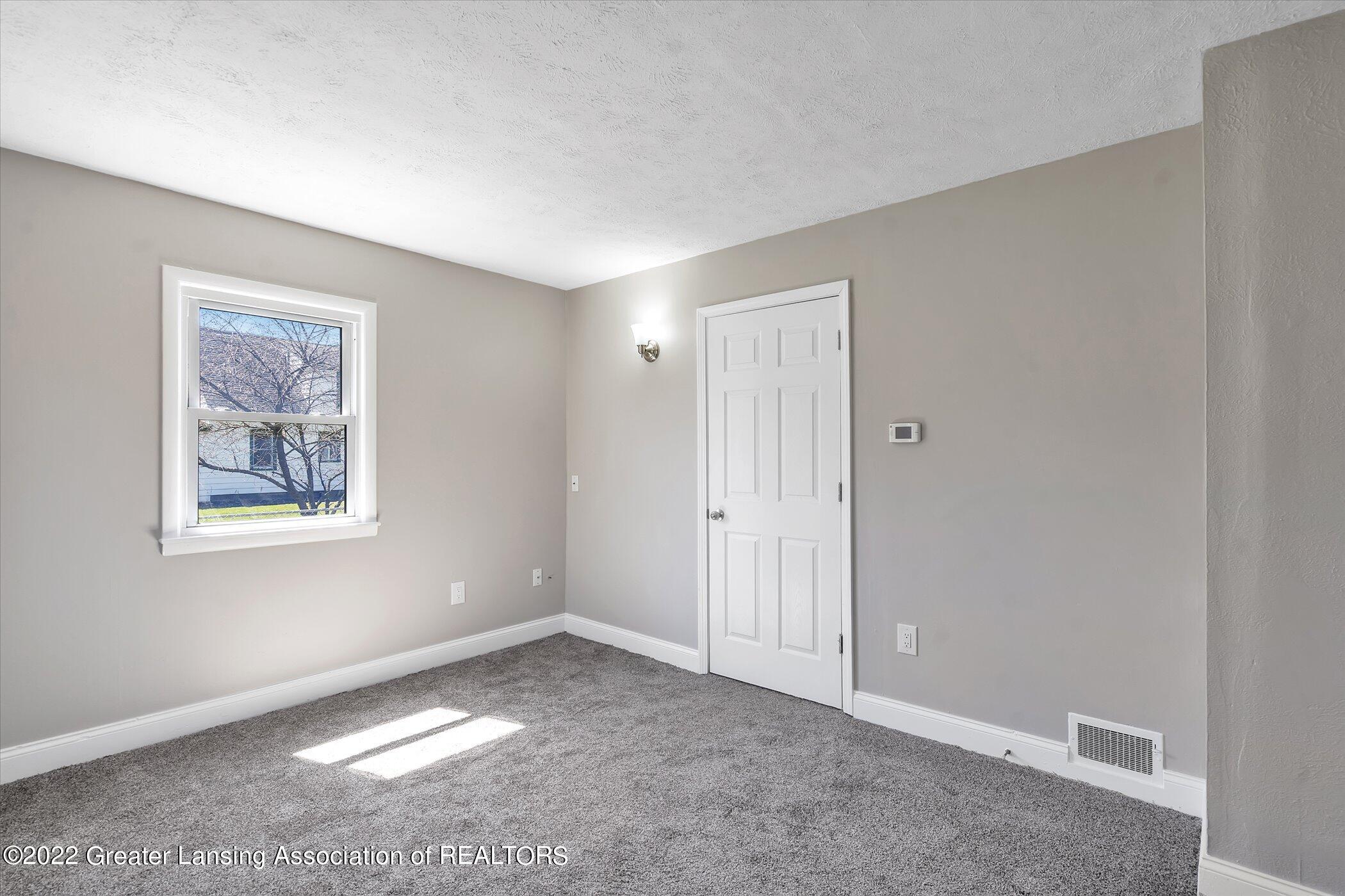 5005 Hughes Road Lansing, MI 48910 - Photo 20 of 29 24-5005-Hughes-Rd-WindowStill-Real-Estat