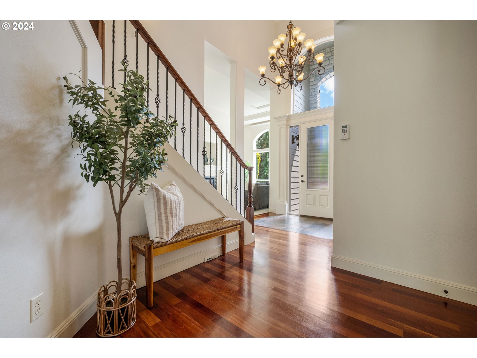 2204 South 17th Way Ridgefield, WA 98642 - Photo 15 of 45 a view of entryway with wooden floor