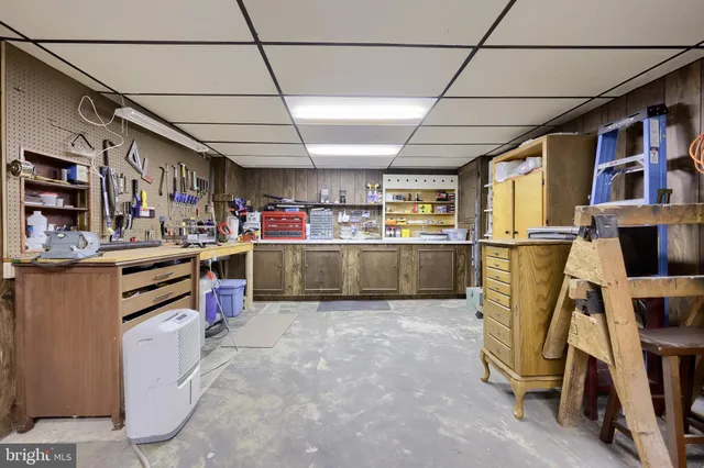 a view of a storage & utility room