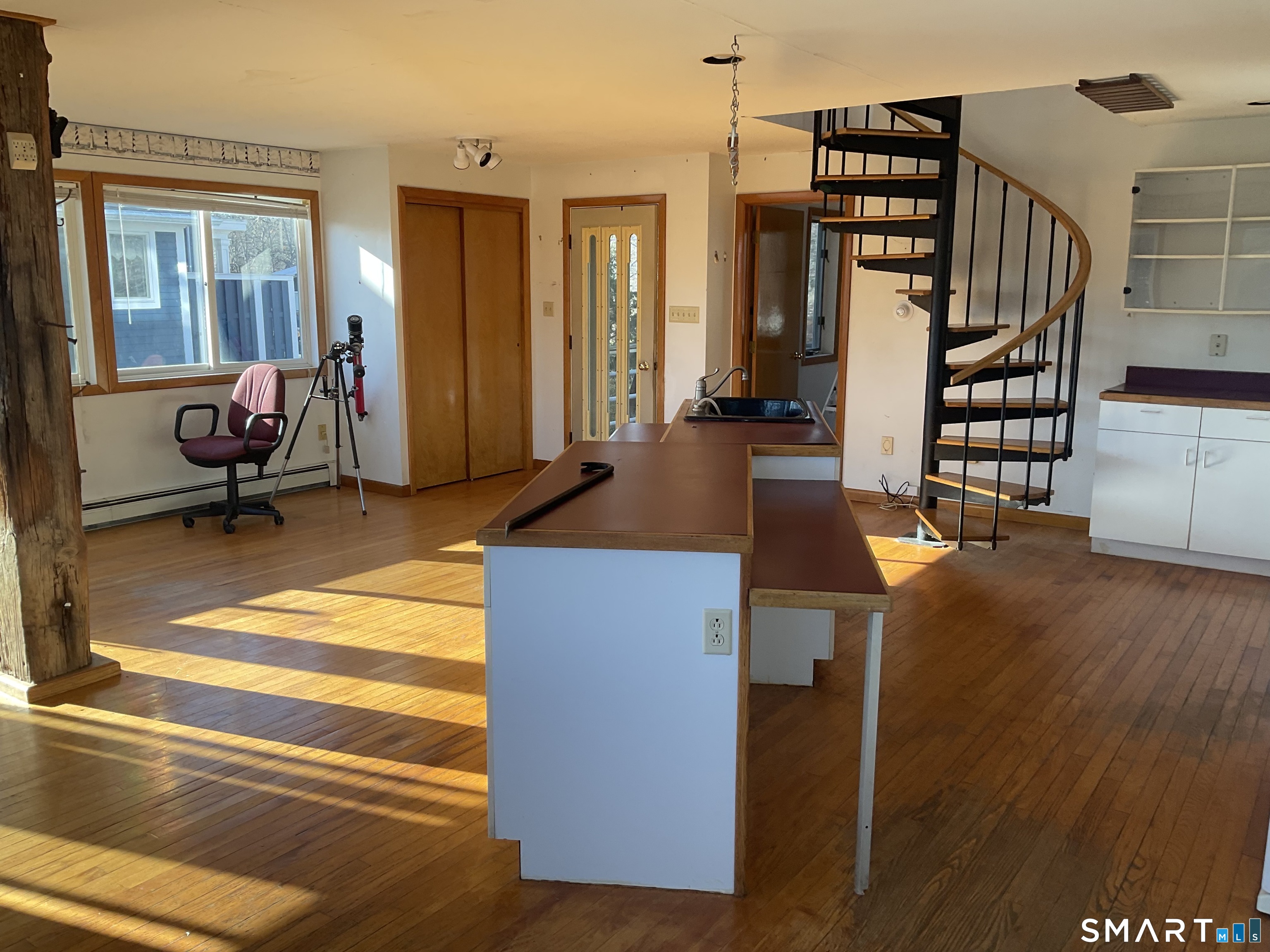 52 Brown Road East Haven, CT 06512 - Photo 5 of 22