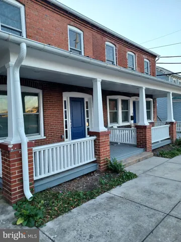 $1,700 | 302 North Kent Street, Winchester, VA 22601