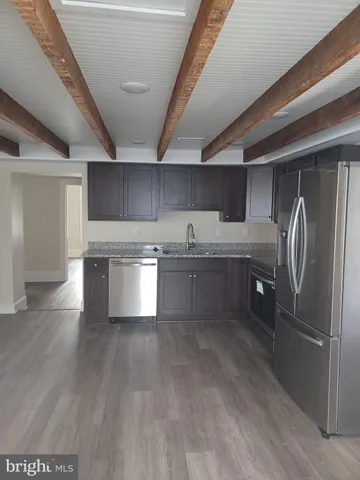 $1,700 | 302 North Kent Street, Winchester, VA 22601