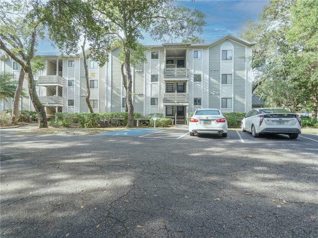 a car parked in front of a building