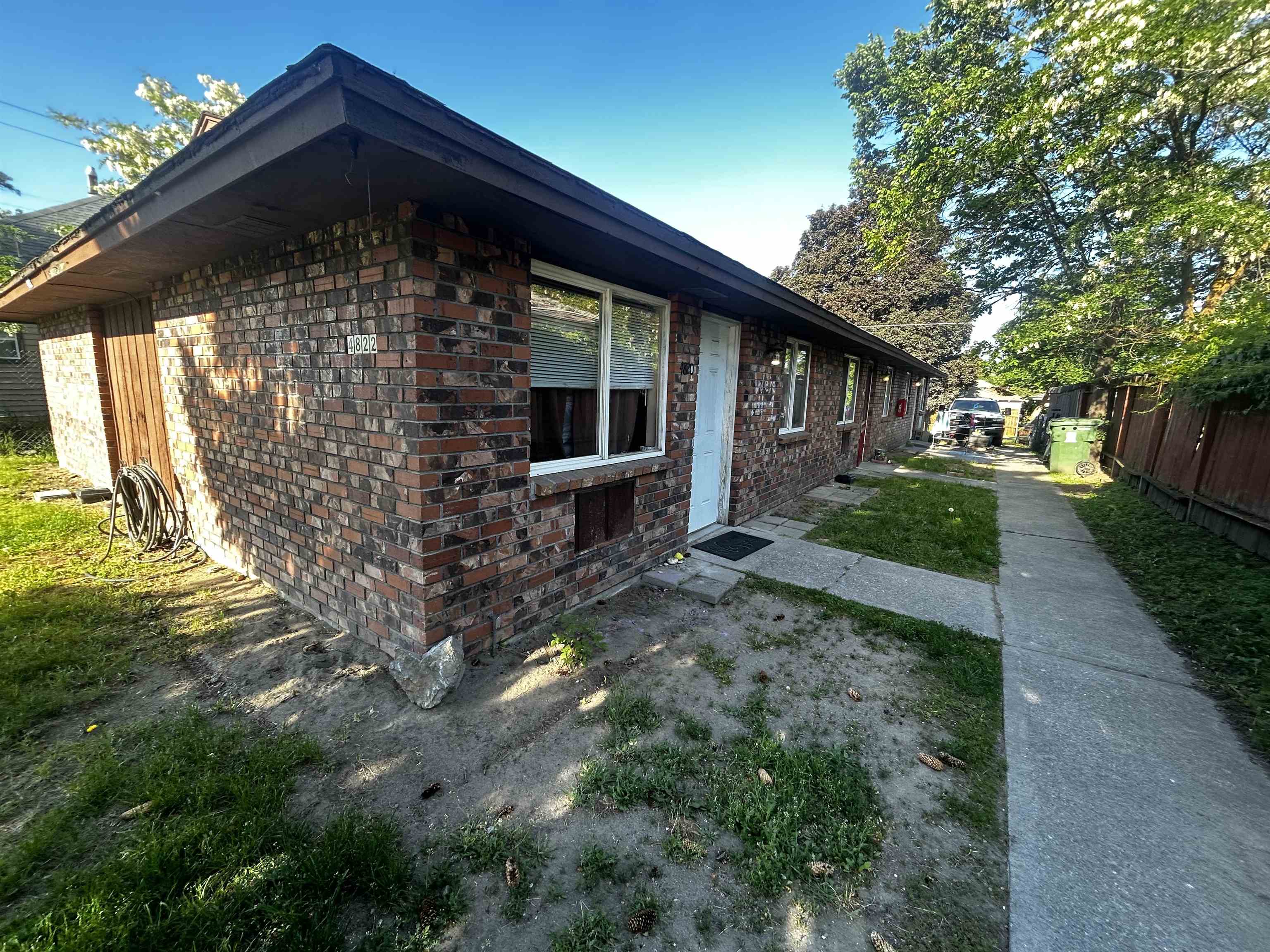 4822 North Lee Street Spokane, WA 99207 - Photo 3 of 10