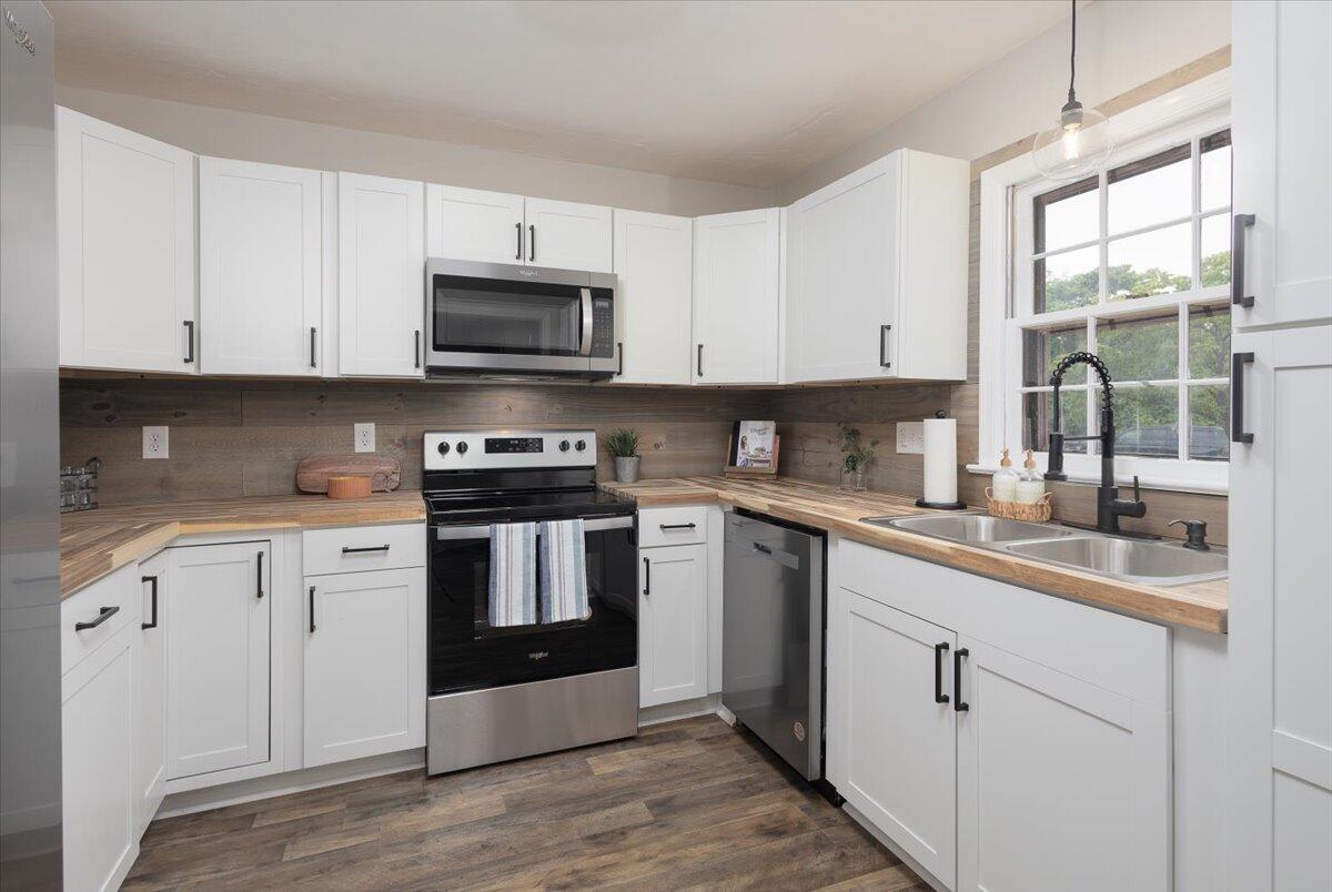 2303 Ranch Road Northwest Roanoke, VA 24017 - Photo 7 of 28 07-2303 Ranch Rd NW_07