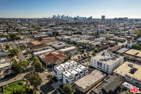 $1,000,000 | 495 North St Andrews Place, Los Angeles, CA 90004