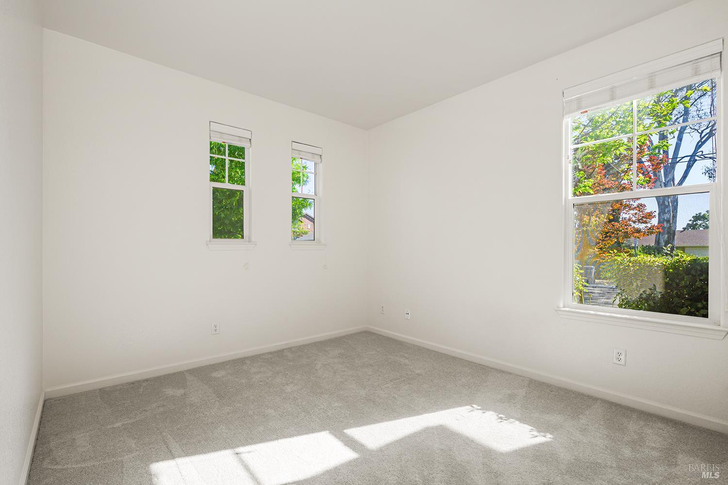 1707 St Anthony Way Santa Rosa, CA 95404 - Photo 17 of 33