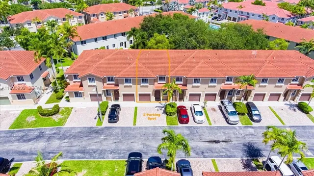 $419,900 | 21007 Northwest 14th Place, Unit 351, Miami Gardens, FL 33169