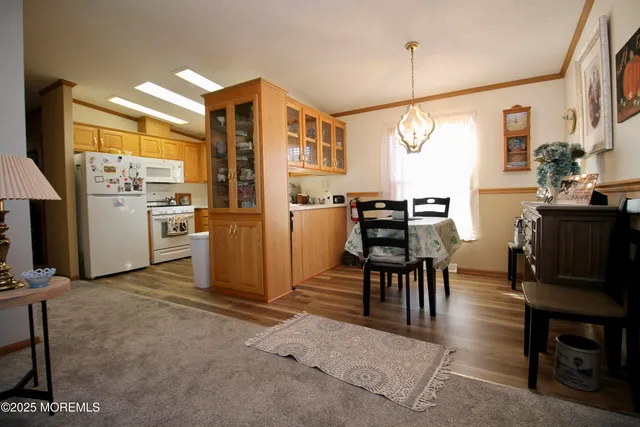 $287,500 | 75 Robin Place, Freehold, NJ 07728