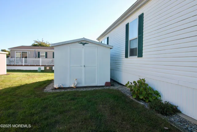 $287,500 | 75 Robin Place, Freehold, NJ 07728