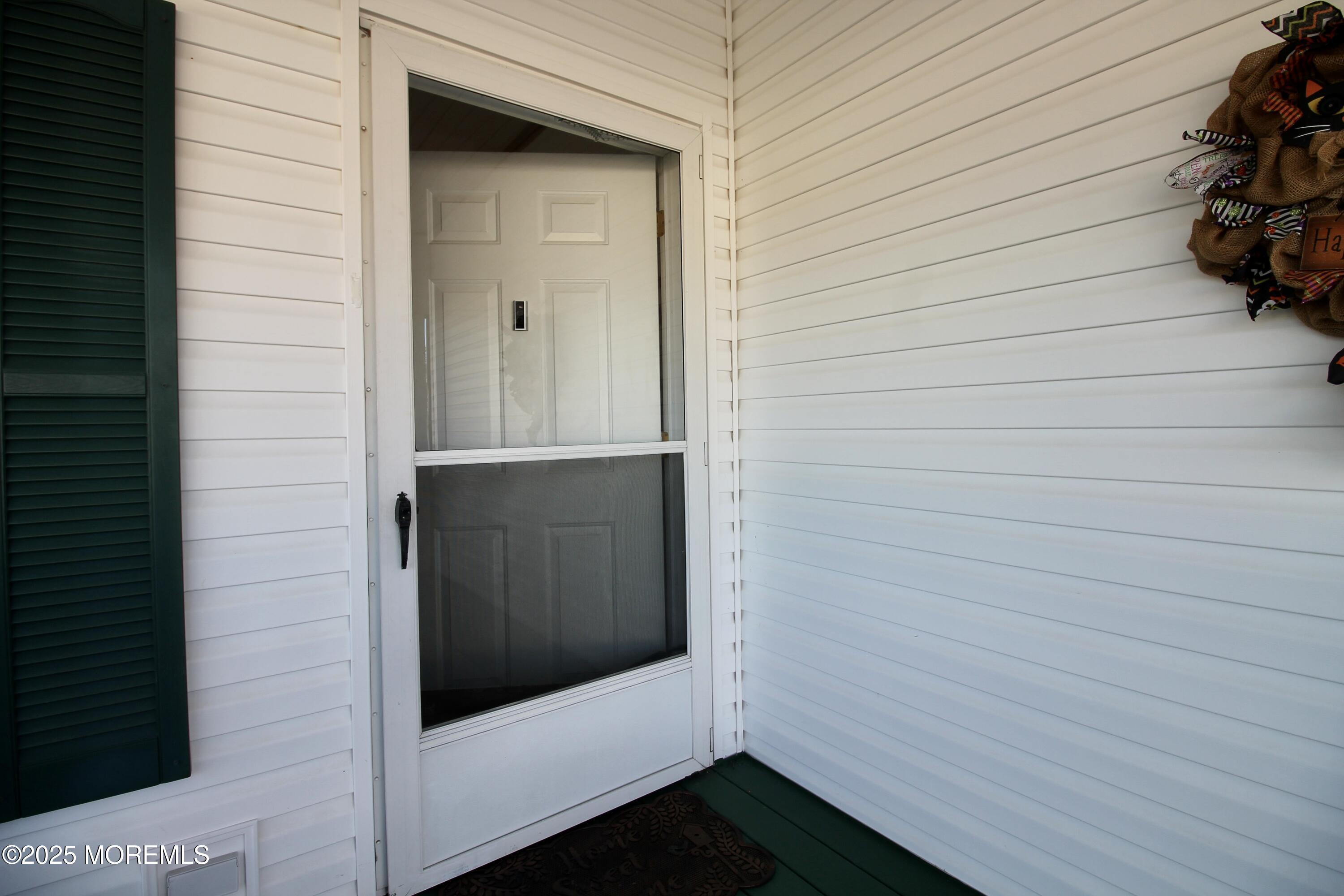 75 Robin Place Freehold, NJ 07728 - Photo 8 of 36