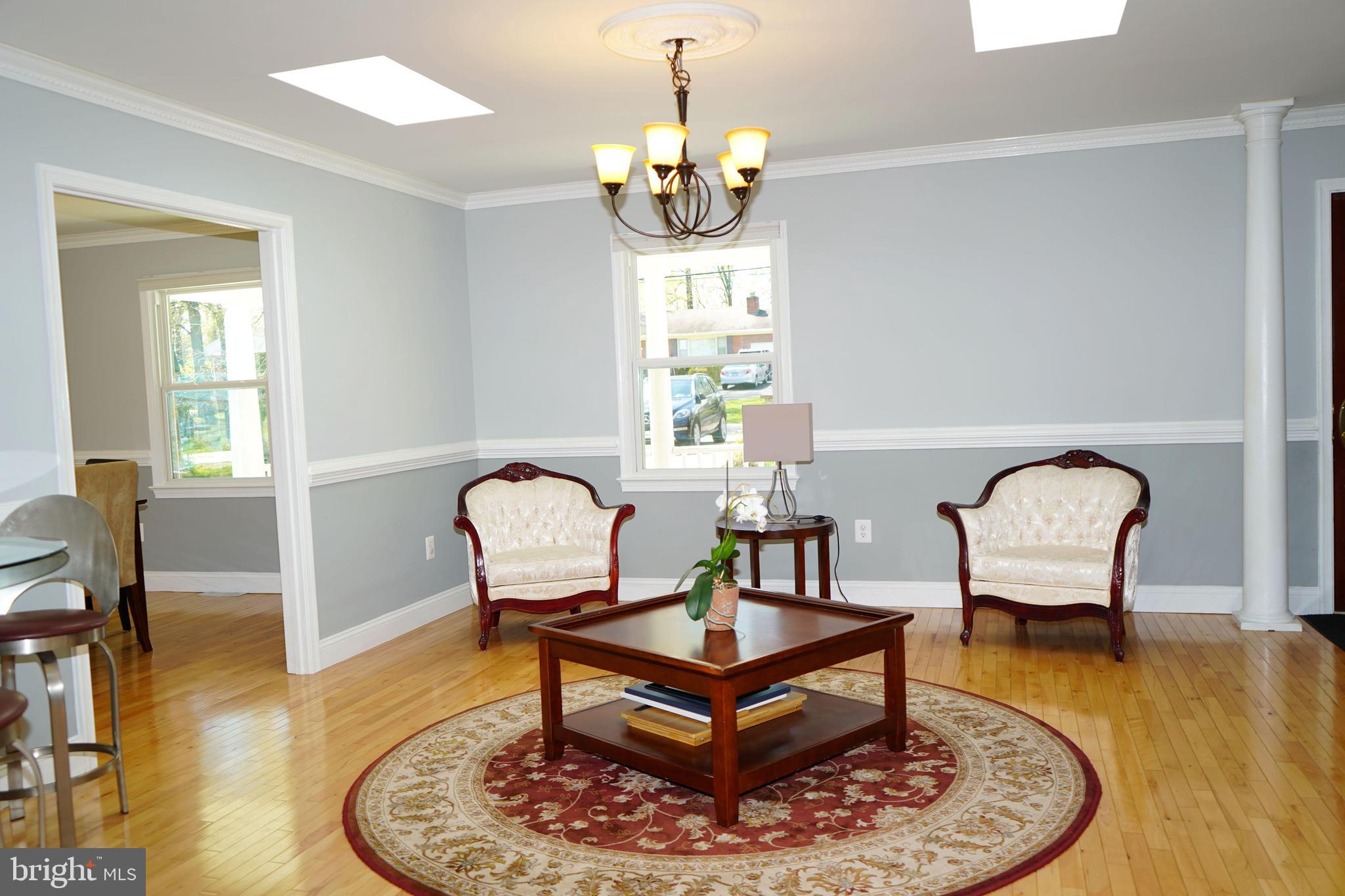 1011 Utterback Store Road Great Falls, VA 22066 - Photo 3 of 28 Gallery Image 3