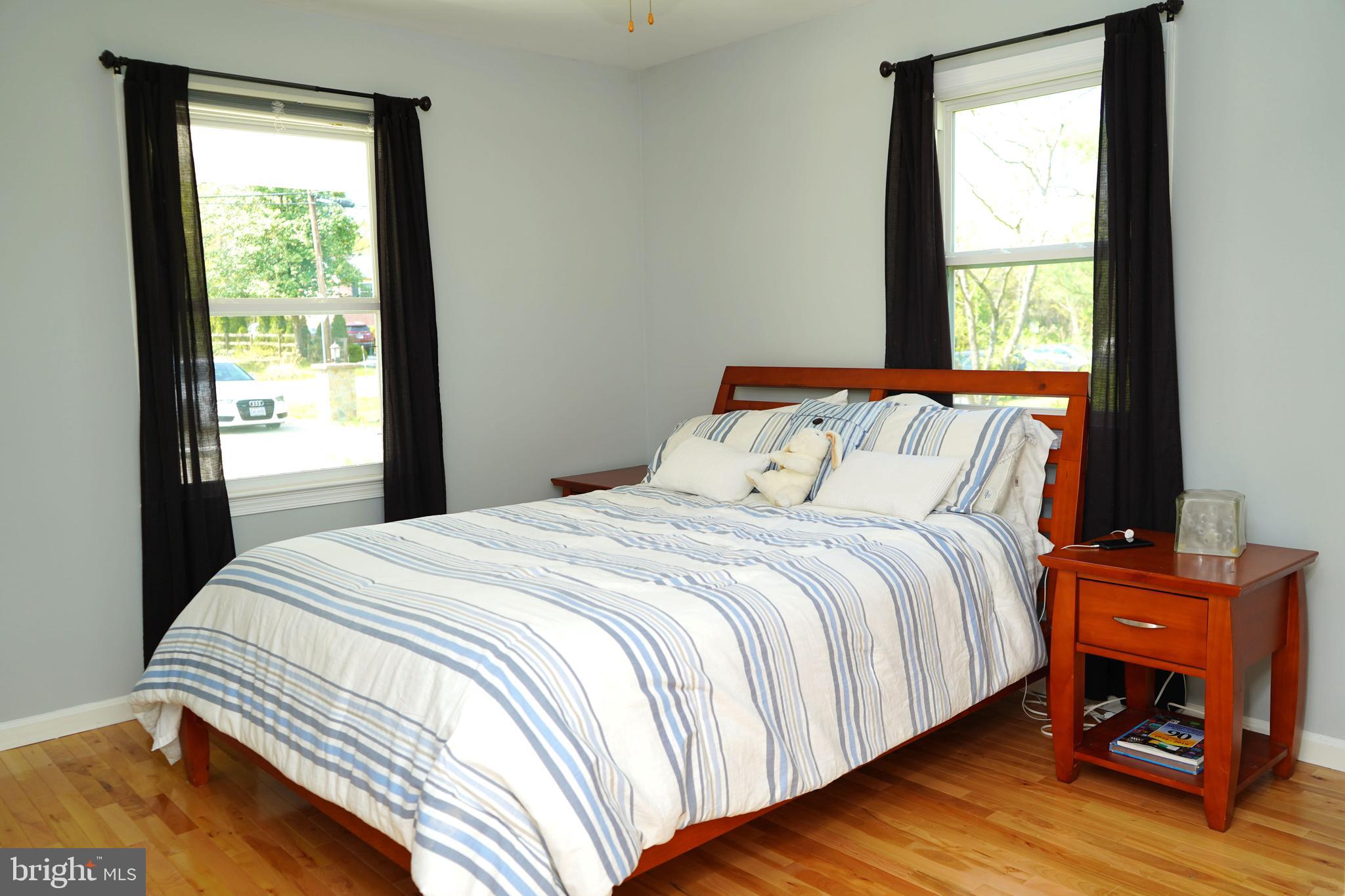 1011 Utterback Store Road Great Falls, VA 22066 - Photo 10 of 28 Gallery Image 10