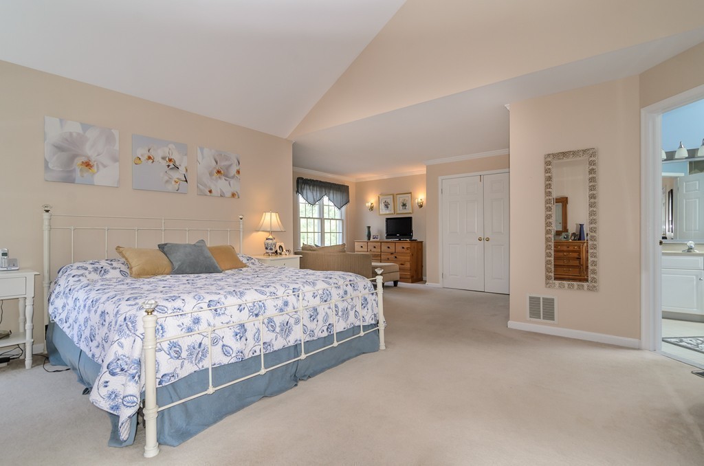 99 Gavins Pond Road Sharon, MA 02067 - Photo 9 of 18 Gallery Image 9