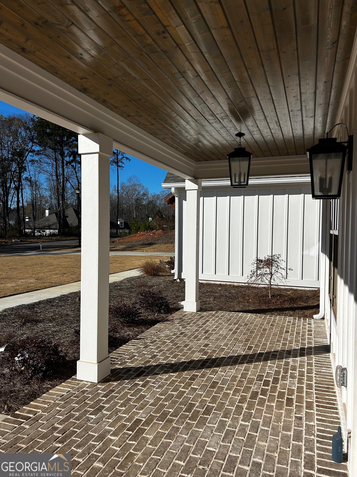 158 Snug Harbor Place Newnan, GA 30263 - Photo 4 of 94 a view of a porch